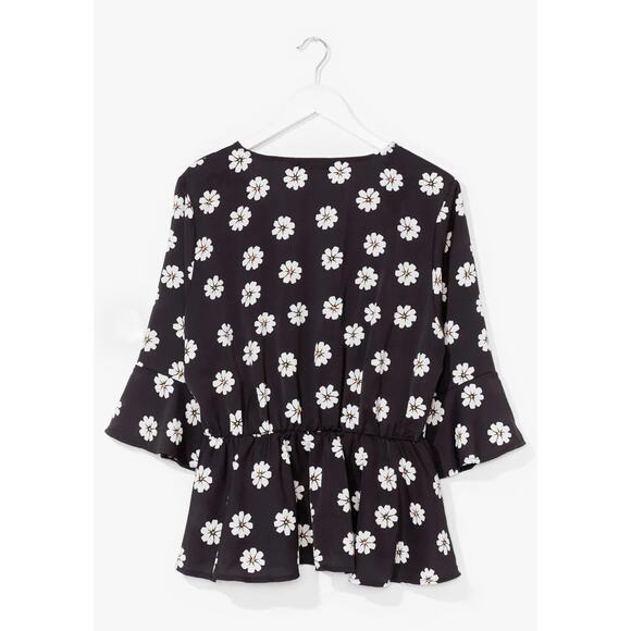 Nasty Gal Daisy Me Rollin' Wrap Top Peplum Blouse Plus Size 22 Black Boho Casual - Picture 2 of 8
